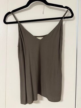 Wilfred Soft V-Neck Slip Cami in Taupe